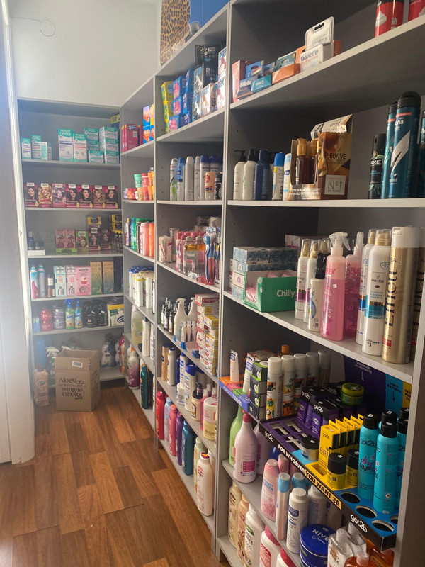 Perfumería Caprichos MC 3