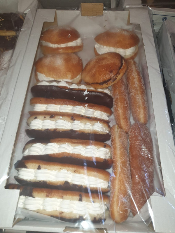 PANADERÍA-CONFITERÍA ARTESANA ALEJANDRO 18
