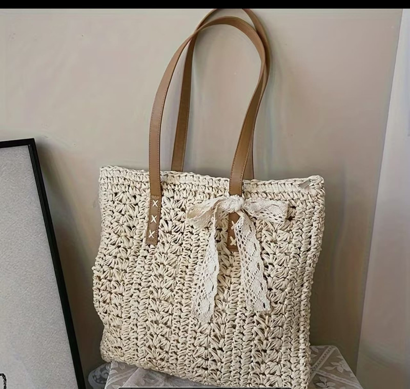Bolso Tote Artesanal Natural con Lazo de Encaje
