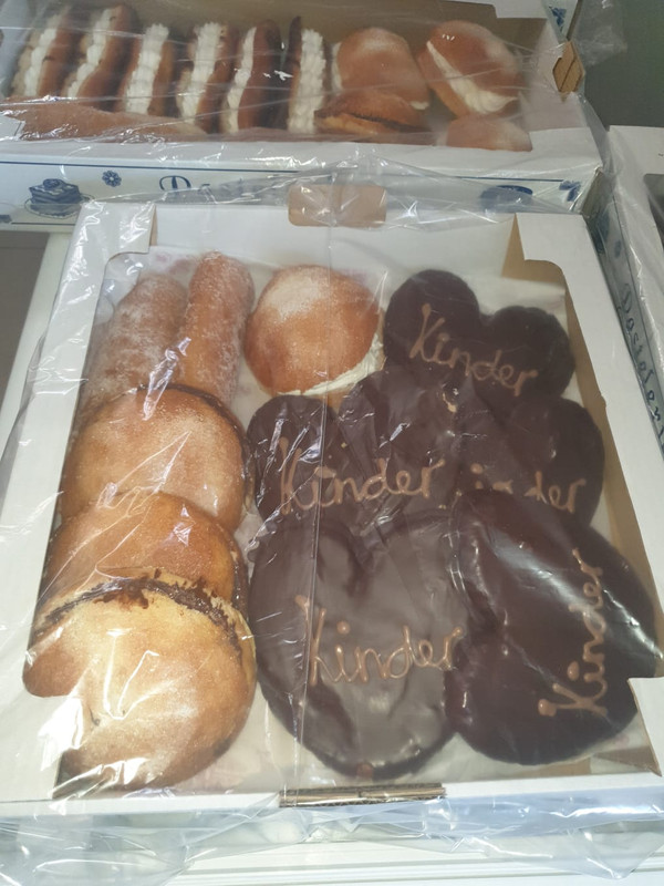 PANADERÍA-CONFITERÍA ARTESANA ALEJANDRO 16