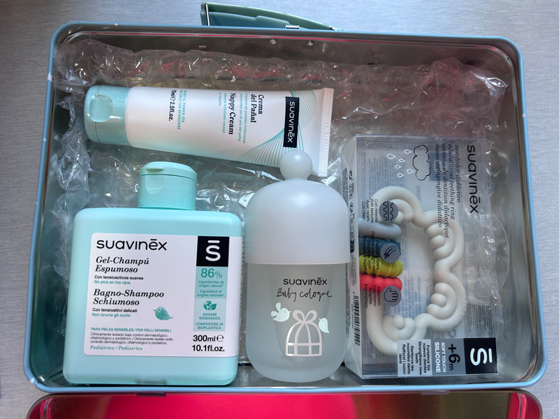 Suavinex baby suitcase