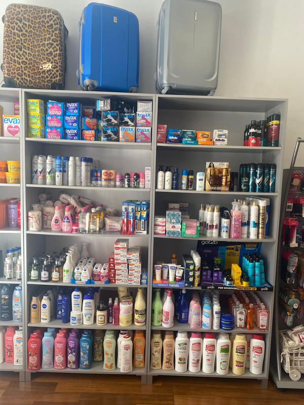 Perfumería Caprichos MC 4