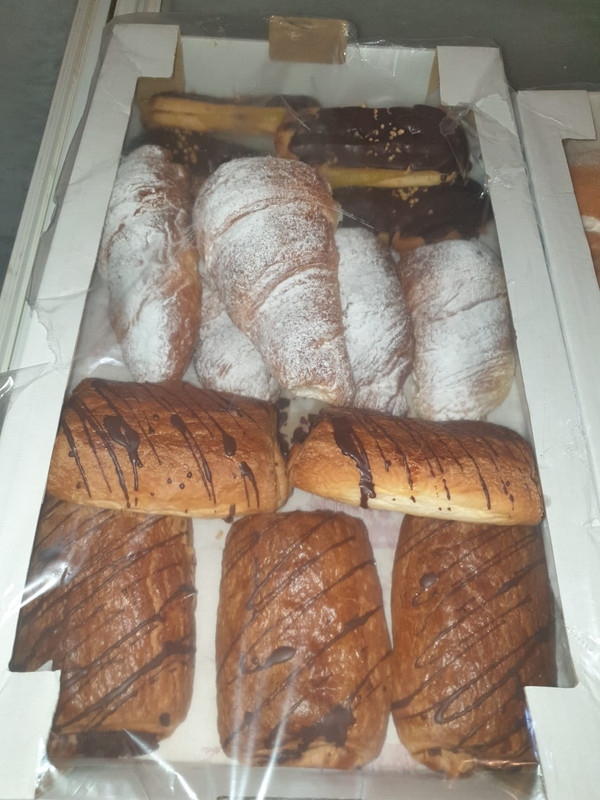 PANADERÍA-CONFITERÍA ARTESANA ALEJANDRO 11