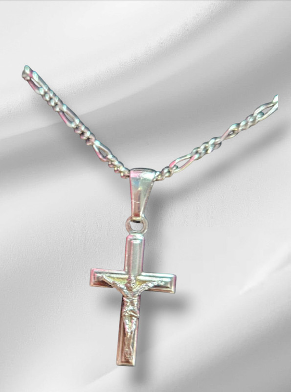 CRUCIFIJO EN PLATA DE LEY