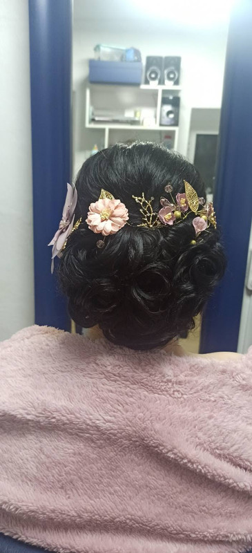 Nazaret Fernández Peluquería 7